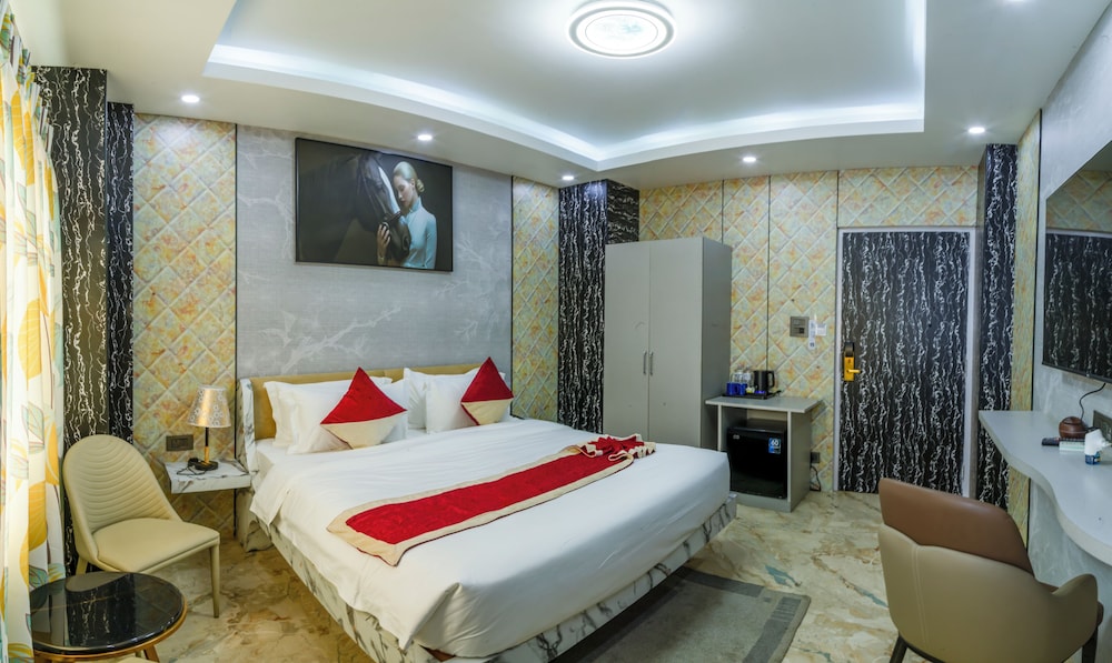 Standard Room, City View