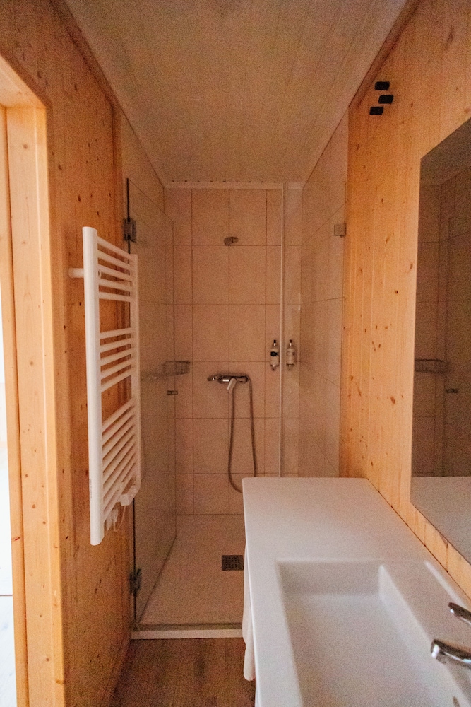 Classic Room, Pool View - Photo 5