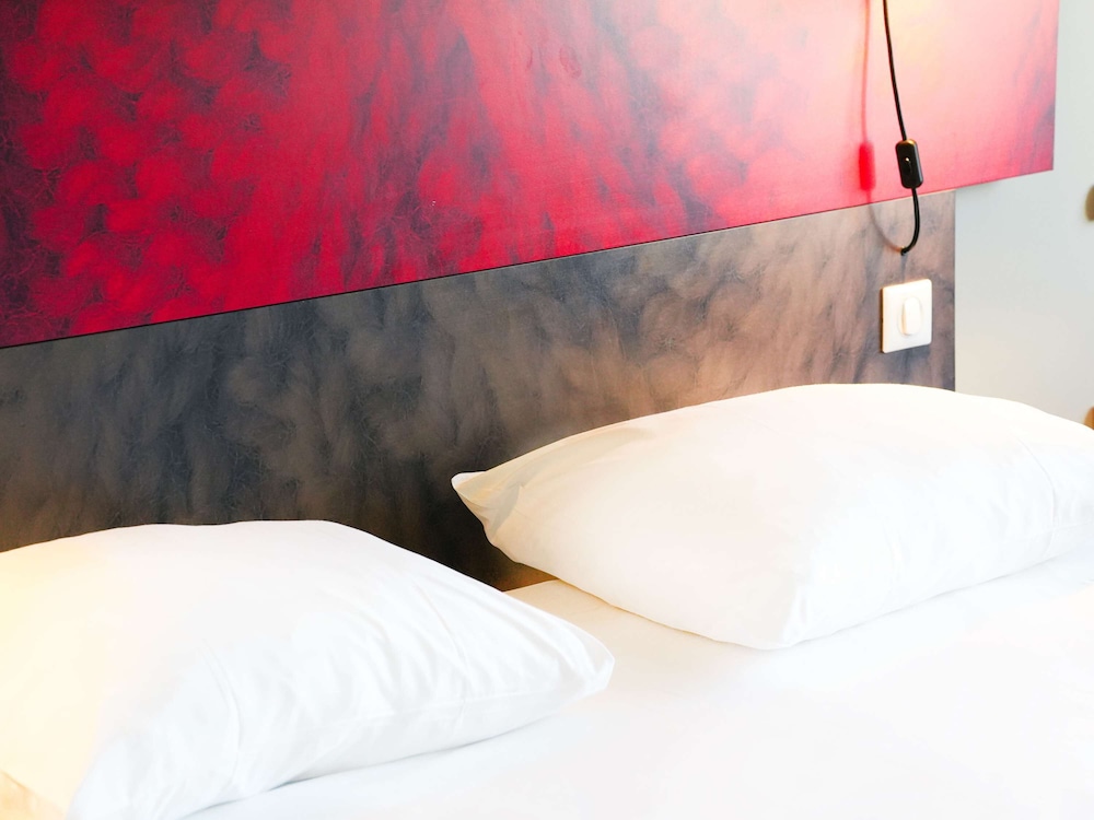 Standard Room, Multiple Beds photo 2