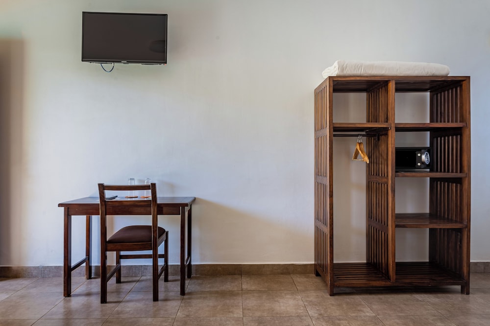 Comfort Room, 2 Bedrooms, Non Smoking photo 3