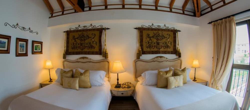 Classic Quadruple Room photo 2