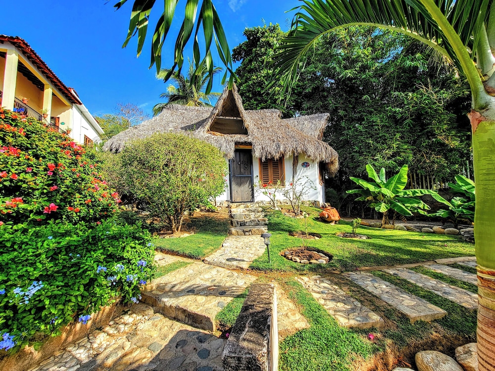 Signature Bungalow, 1 Bedroom, Pool Access, Garden Area photo 1