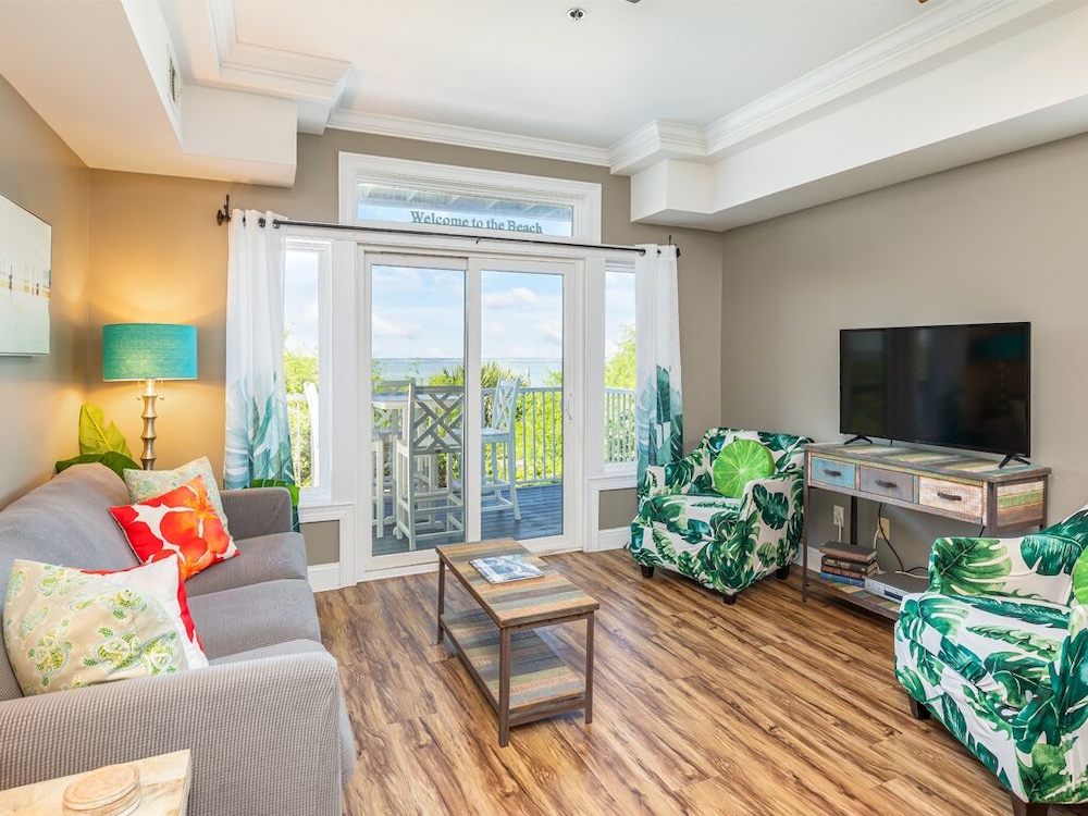 Condo, Multiple Beds, Kitchen, Ocean View (#106 - No Pets)