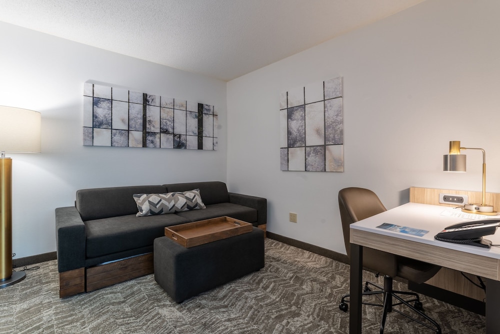 Suite, Multiple Beds - Photo 1