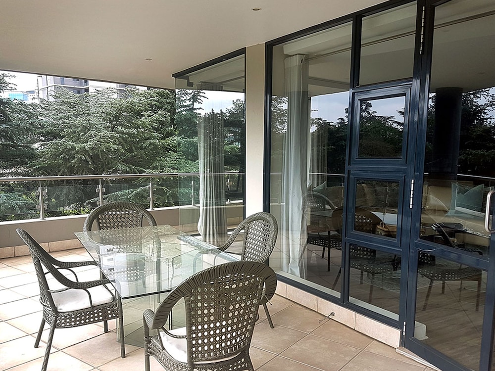 Standard Penthouse, 3 Bedrooms, Balcony photo 3