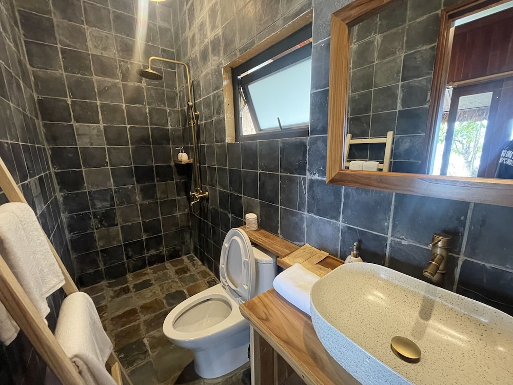 Exclusive Room, Balcony, Lake View photo 2