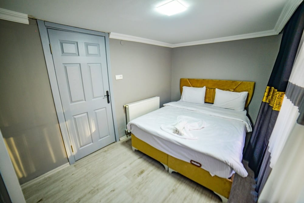 Luxury Triple Room photo 2