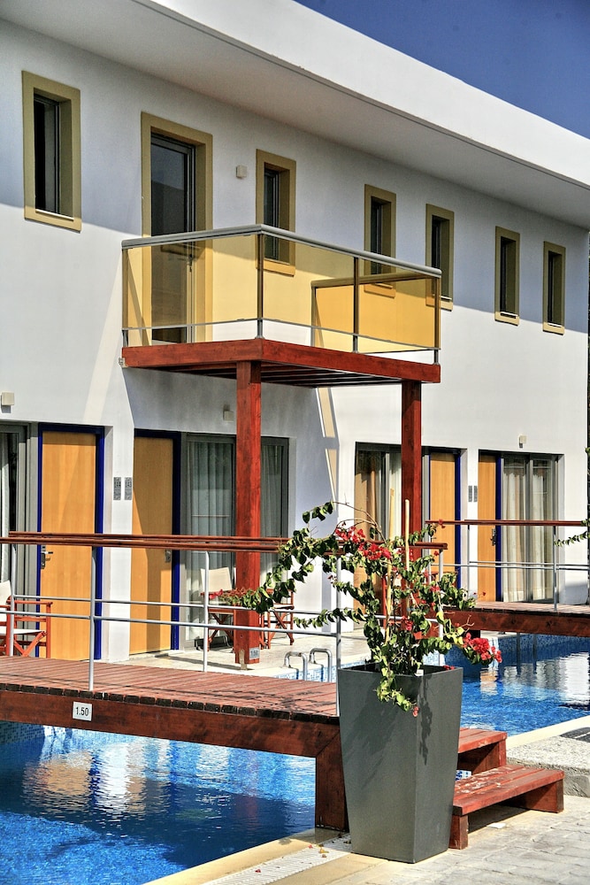 Superior Double Room, 1 Double Bed, Pool Access