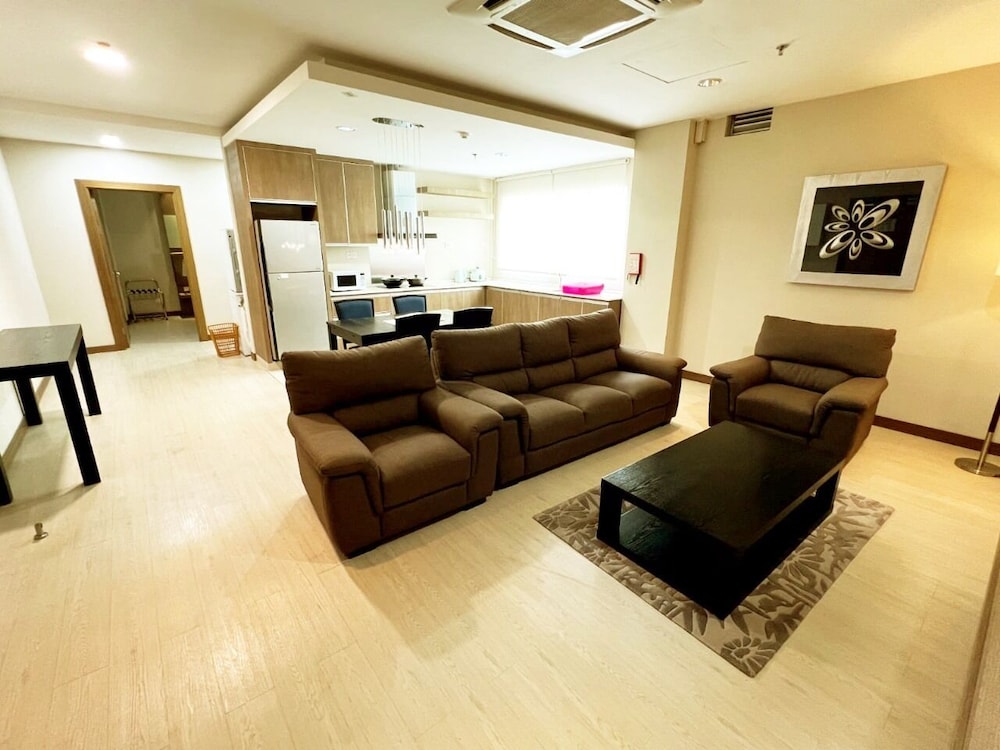 Executive Apartment photo 2