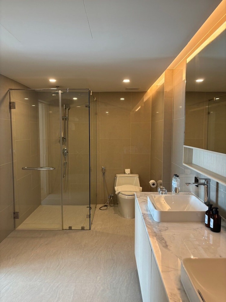 Premier Suite (Duplex) - Photo 12