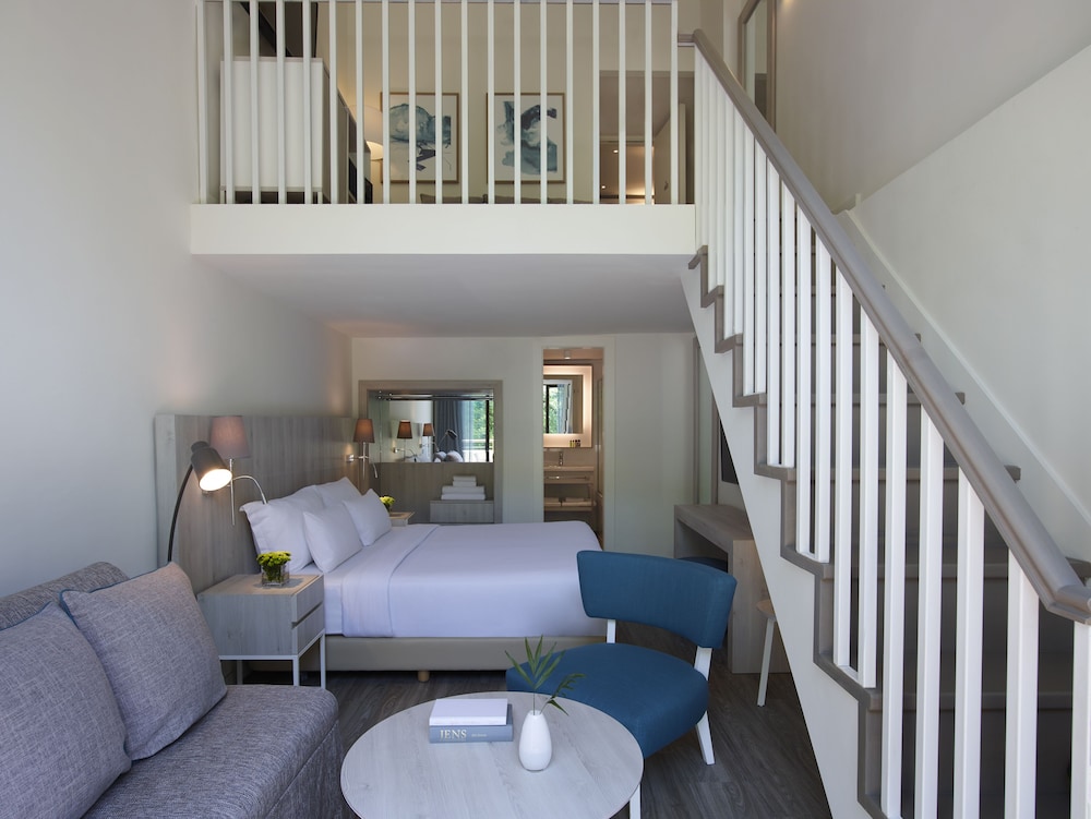 Suite, Mountain View (Duplex)