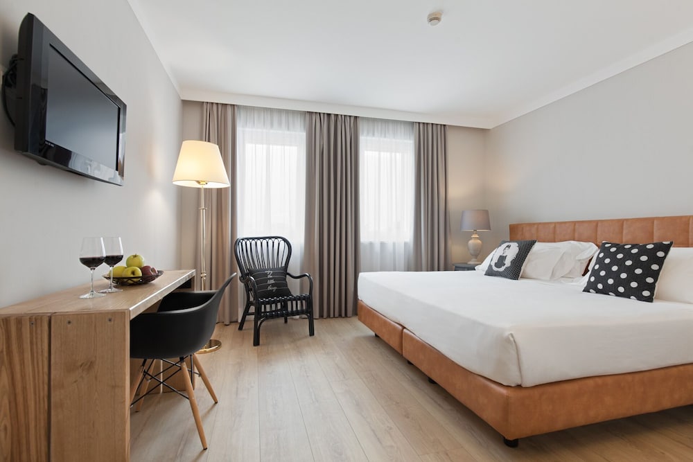 Superior Double Room Single Use photo 2