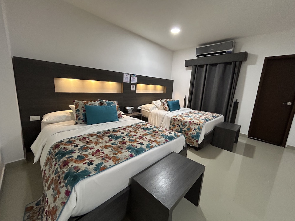 Deluxe Suite photo 1
