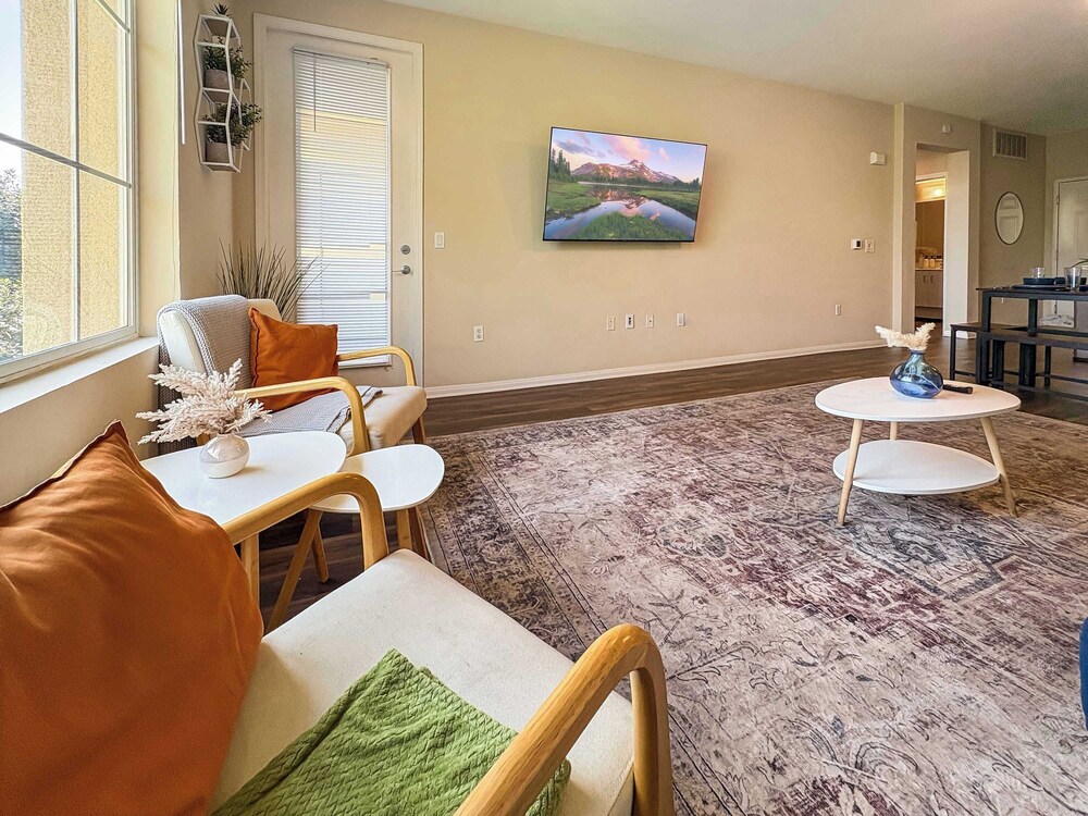 Charming 2BR Retreat Pool Gym 10min to Disneyland, 사진 11