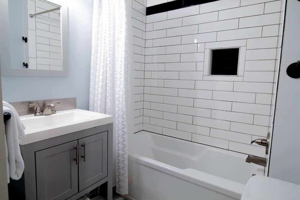 Deluxe Studio Suite photo 2