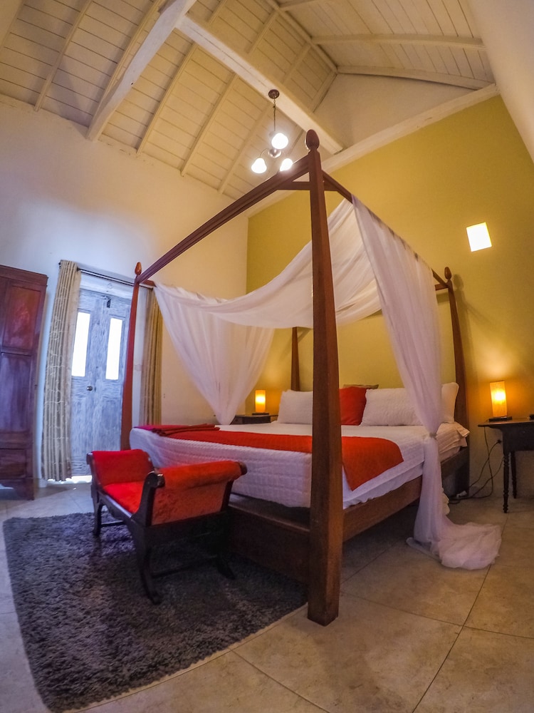 Traditional House, 5 Bedrooms, Private Pool photo 2