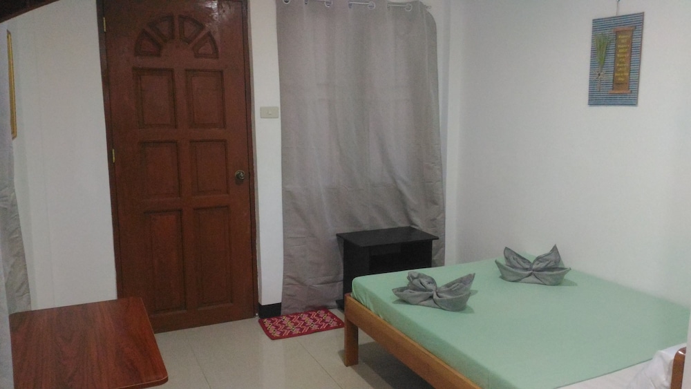 Double Room (Budget) photo 3