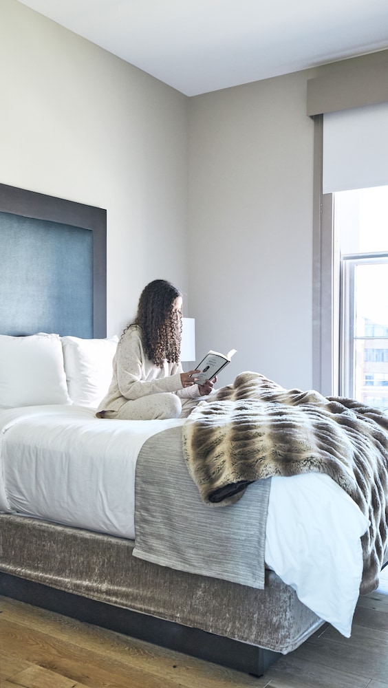 Standard Studio, 1 Queen Bed