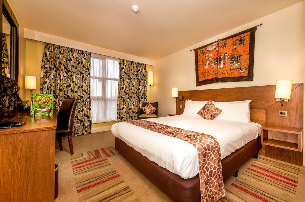 Safari Family room
