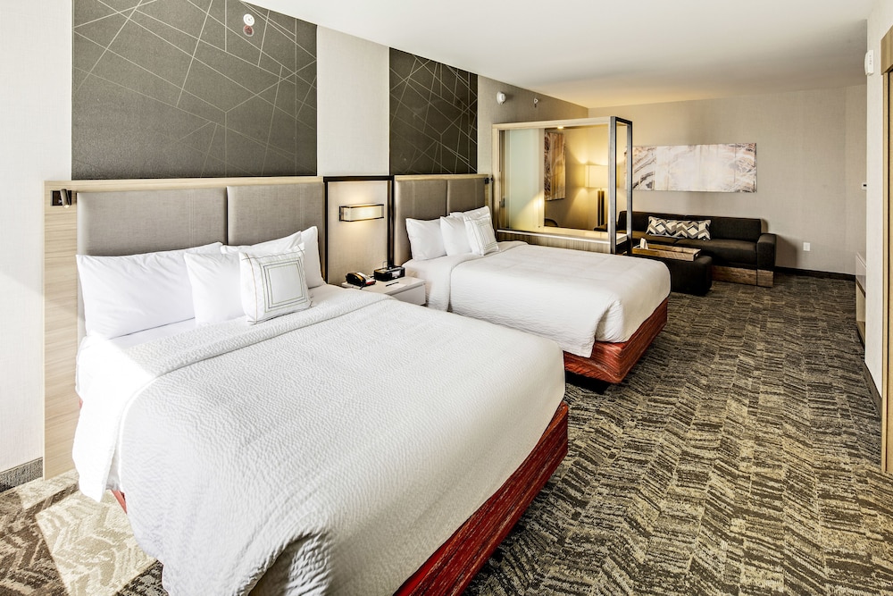 Suite, Multiple Beds (Hearing Accessible) photo 2