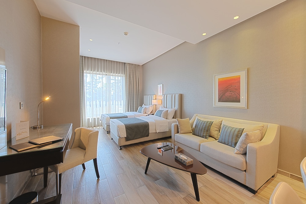 Superior Studio Suite, 2 Twin Beds photo 2