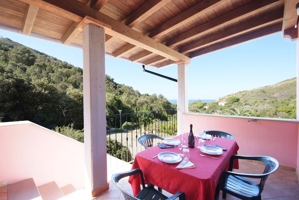 Panoramic Apartment, 1 Bedroom, Pool Access, Ocean View photo 1