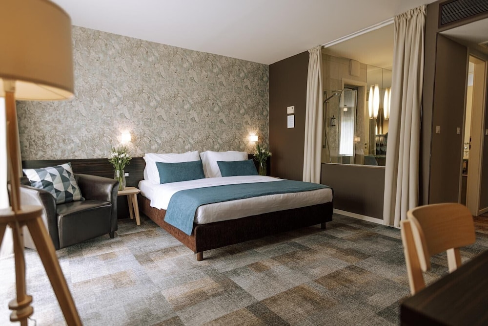Premium Double/Twin Room - Photo 1