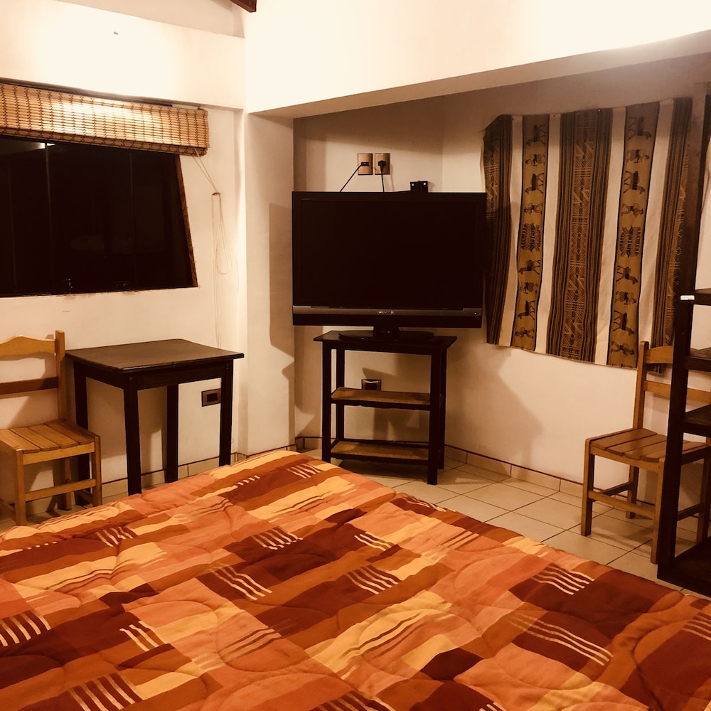 Deluxe Suite, 1 King Bed photo 3