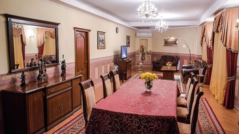 Luxury Apartment photo 3