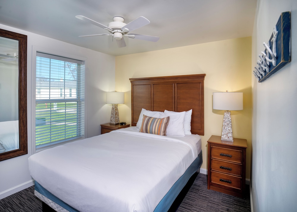 Standard Room, Multiple Beds - Photo 6