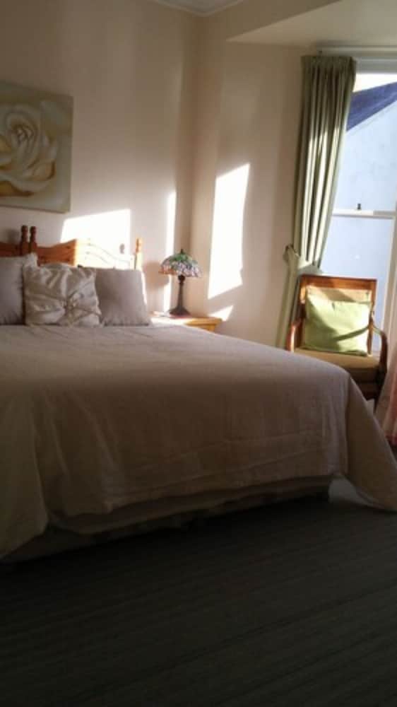 Room B, King Bed photo 1