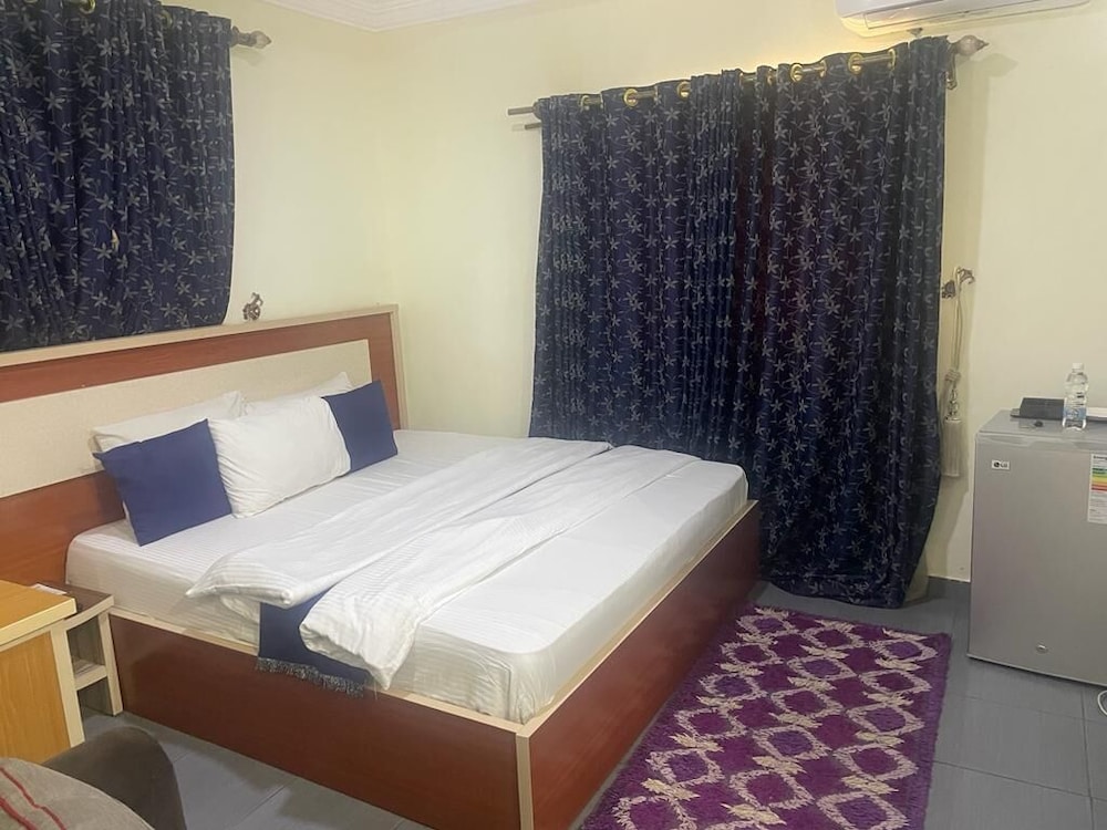 Executive Room - Photo 1