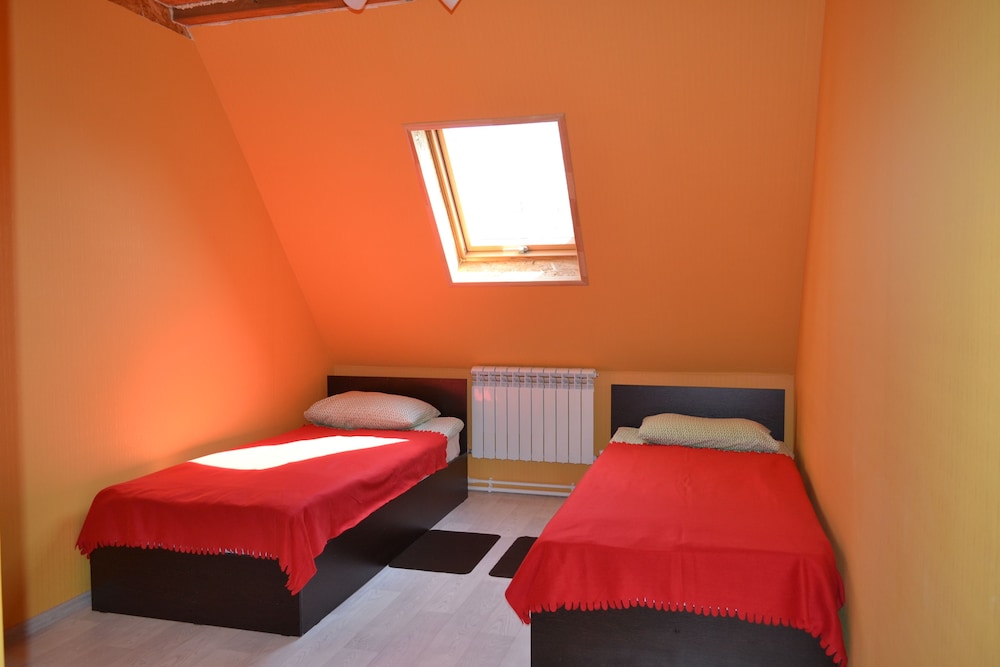 Standard Twin Room photo 2