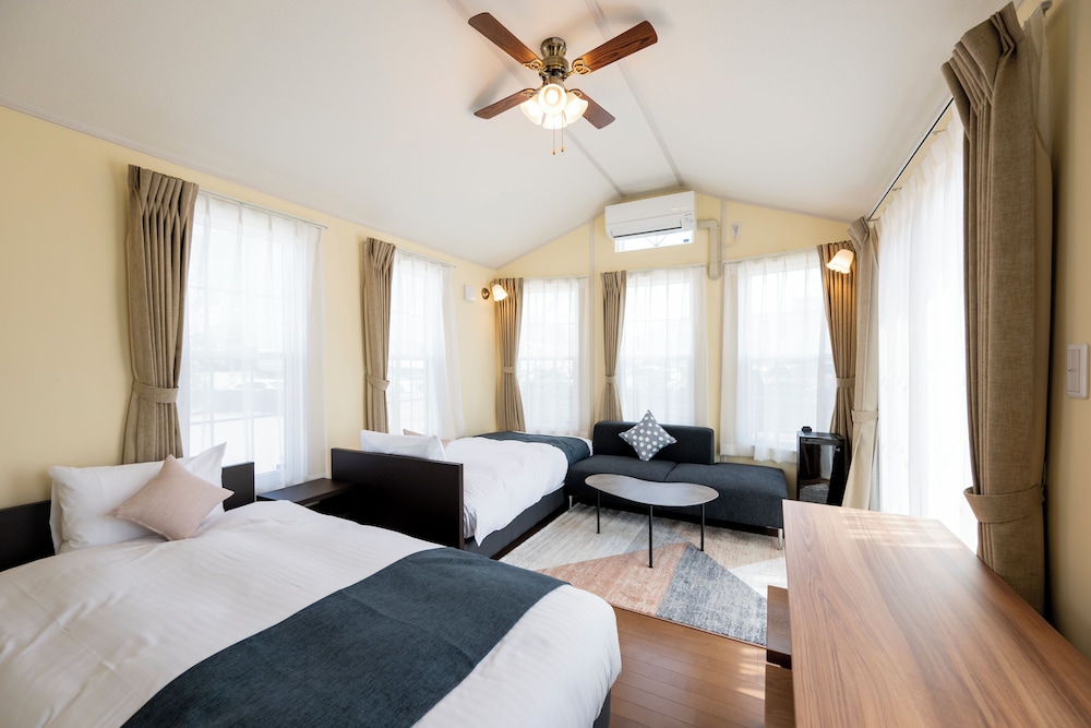 Comfort Mobile Home, 4 Bedrooms, Terrace, Mountain View