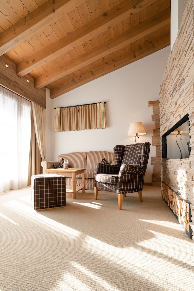 Luxury Suite
