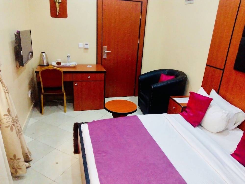 Standard Room photo 3