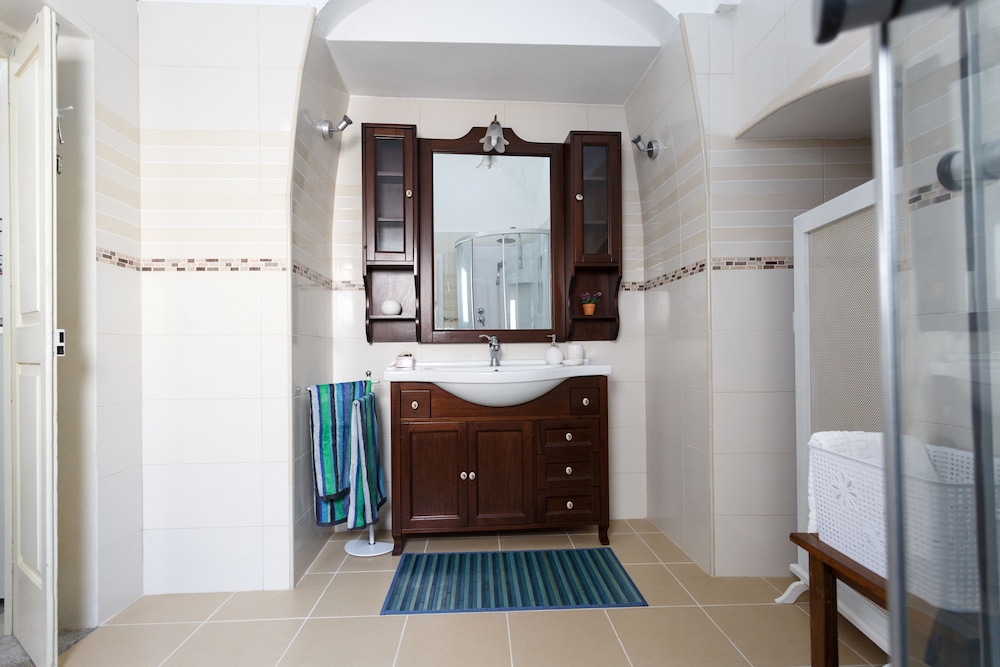 Traditional Apartment, 2 Bedrooms photo 3