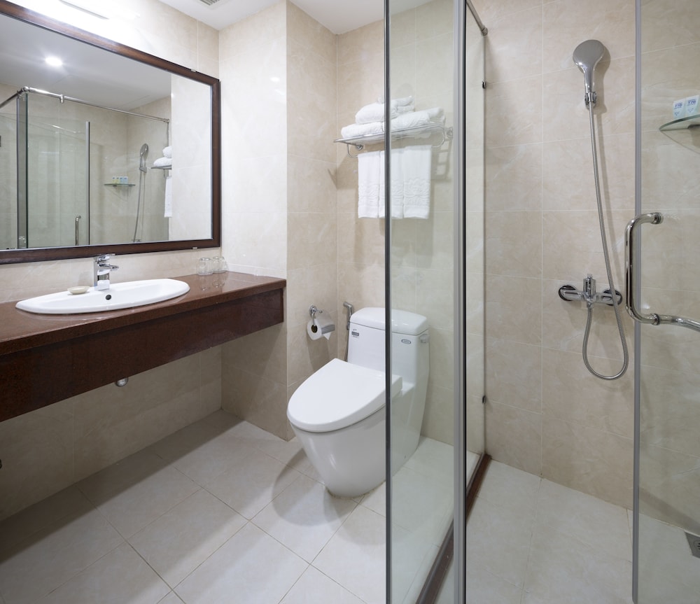 Deluxe Double or Twin Room - Photo 8