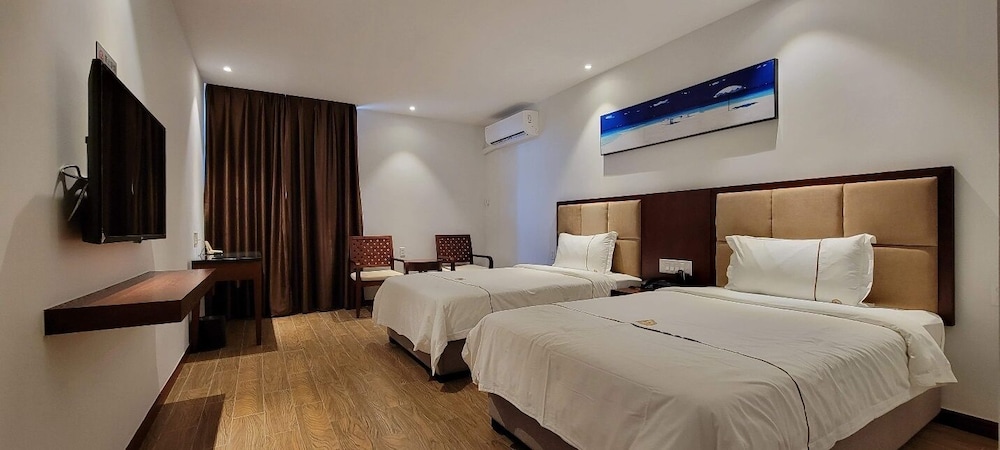 Family Twin Room, 2 Double Beds, Garden View (Extra Bed Available) photo 3