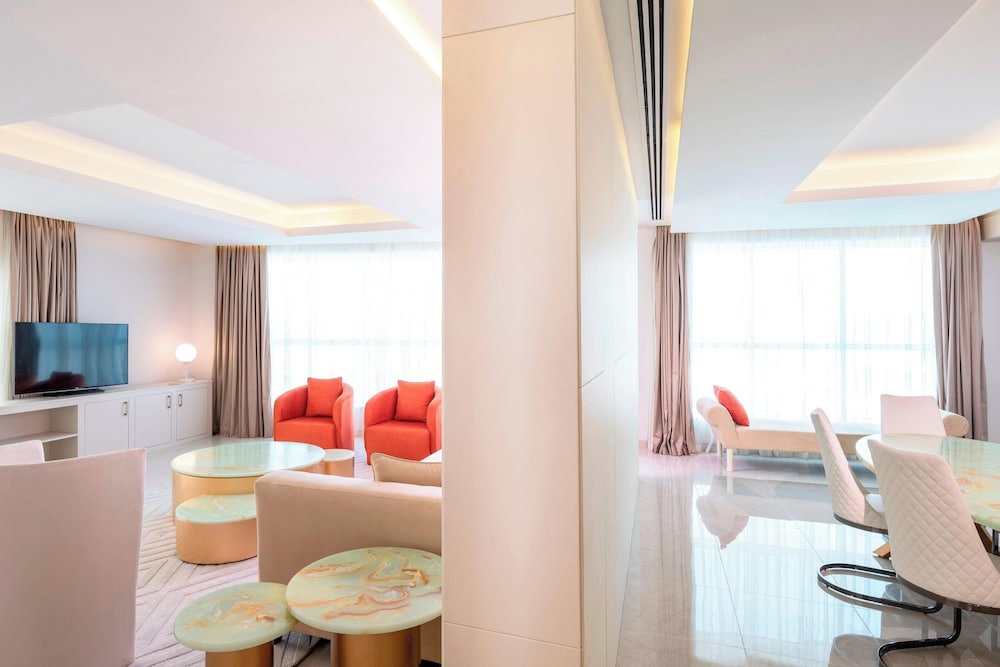 Presidential Suite, 2 Bedrooms, Private Pool, City View