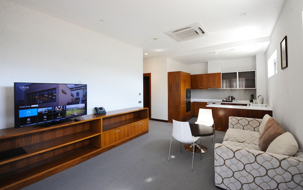 Apartment photo 2
