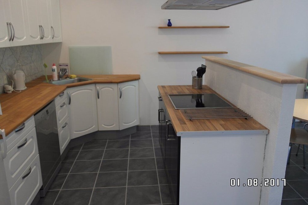 Family Apartment photo 3