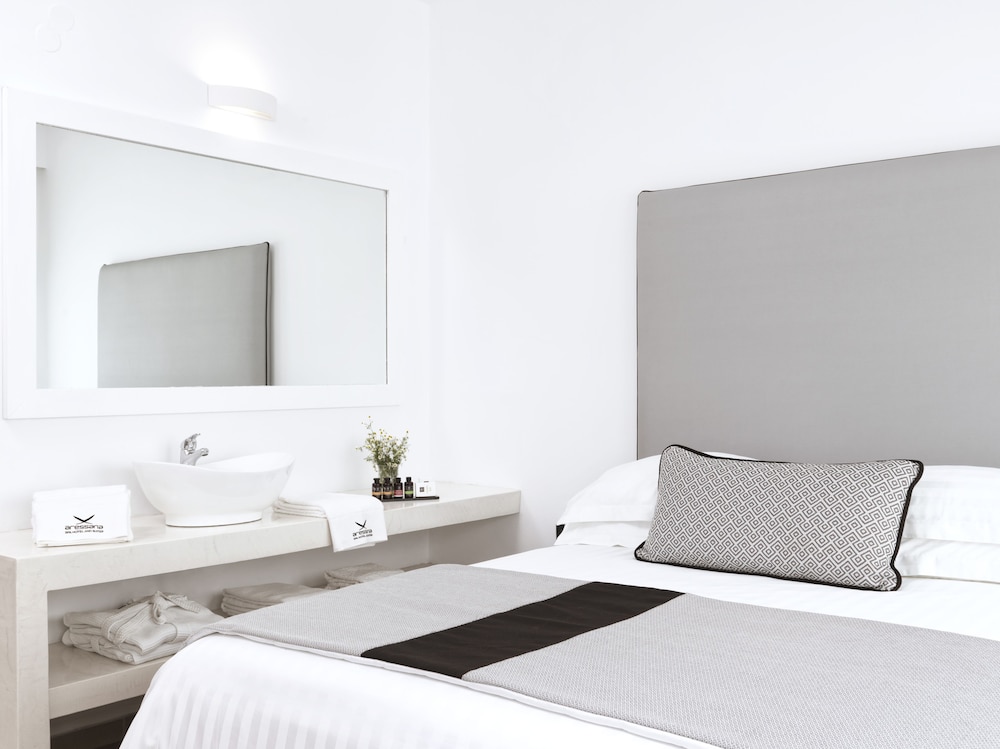 Double or Twin Room, 1 Bedroom, Balcony - Photo 4
