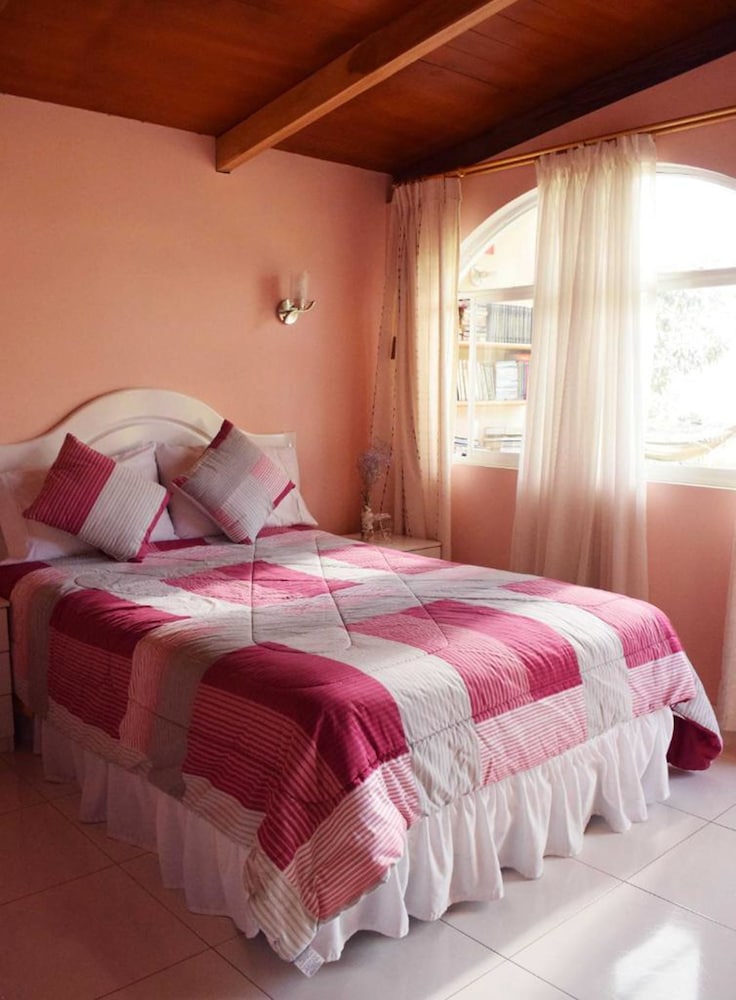 Basic Double Room, 2 Double Beds, Non Smoking photo 3
