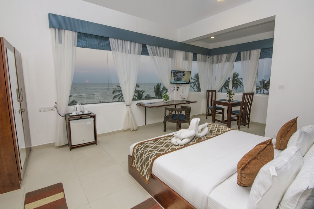 Super Deluxe Room With Direct Sea View photo 1