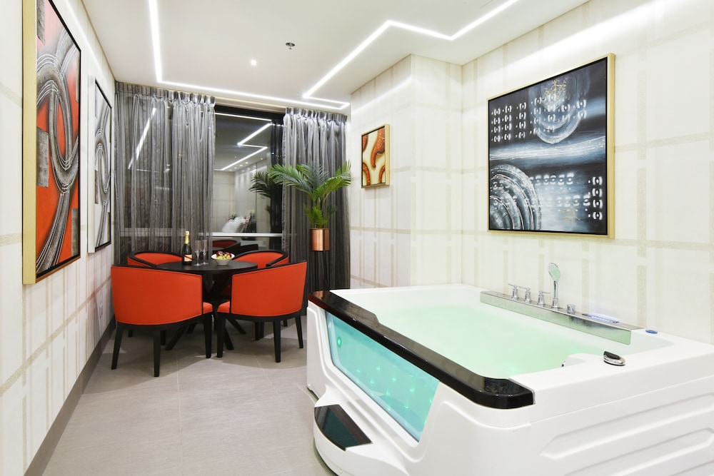 Small suite with hot tub