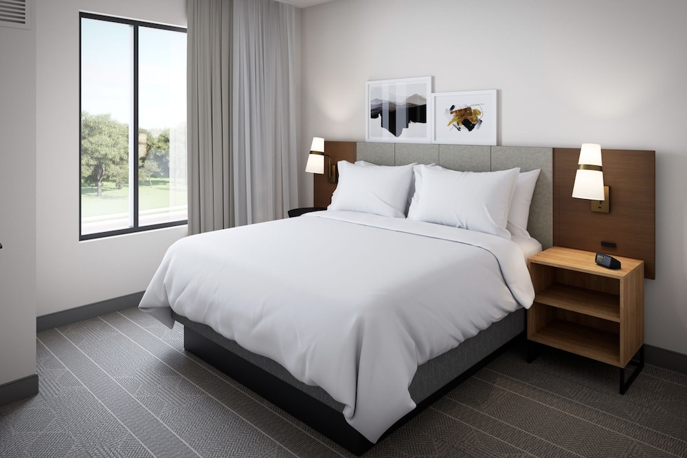 Suite, Multiple Beds, Roll-in Shower, Kitchen (Mobility, Roll-in-Shower) photo 2