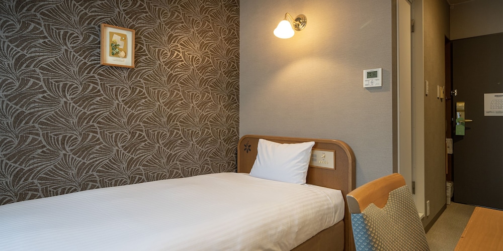Single Room, Non Smoking - Photo 40