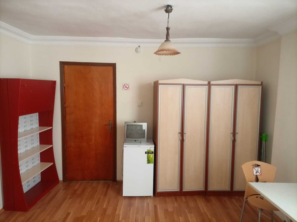Economy Room photo 3