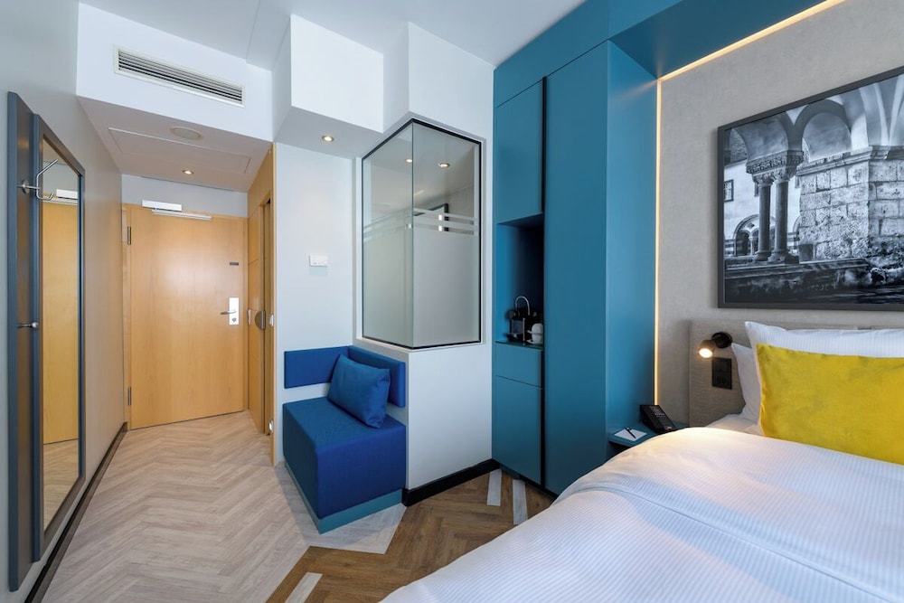 Standard Room, 2 Twin Beds - Photo 3